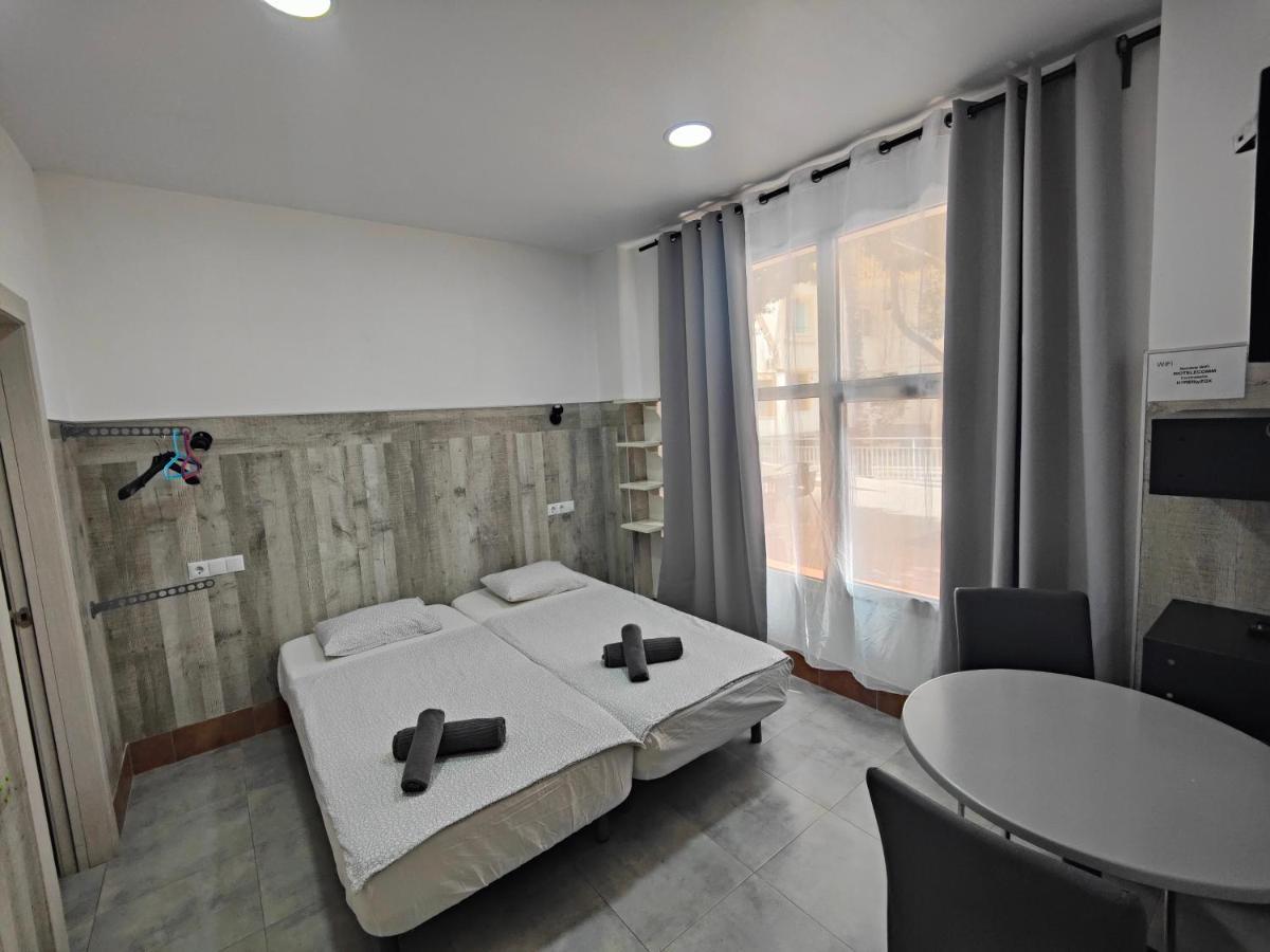 Ріаza Lfach Otel Calp Dış mekan fotoğraf